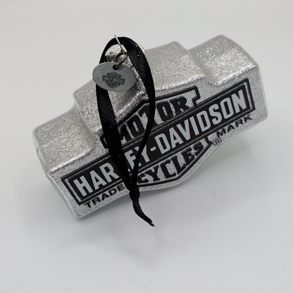 Harley-Davidson 2022 Silver Glitter Bar & Shield Logo Christmas Ornament Dated - Picture 5 of 5